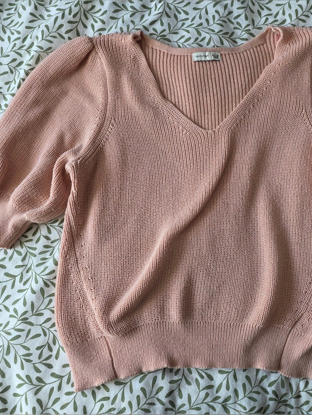 Gentle Fawn Peach V-Neck Pullover Sweater